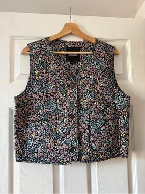 NWOT Monki Floral Quilted Cottagecore Vest in Black and Teal